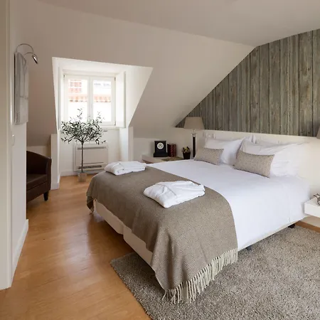 Bed & Breakfast Dear - Charming House 4*