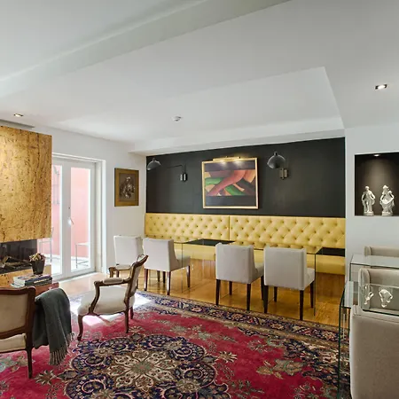 Bed & Breakfast Dear - Charming House 4*