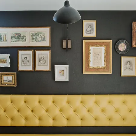 Dear - Charming House 4* ליסבון