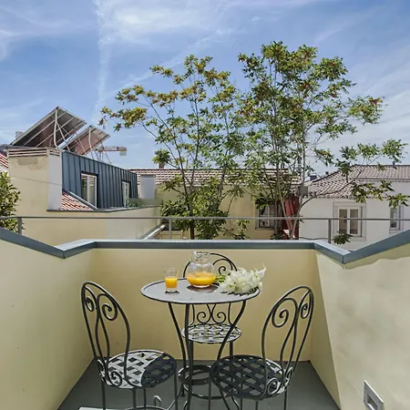 Dear - Charming House 4* ליסבון