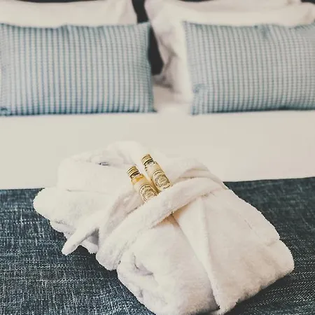 Dear - Charming House 4*