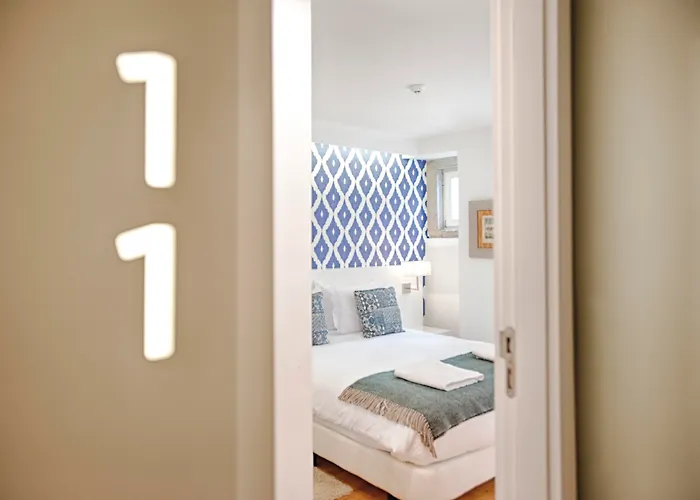 디어 - 차밍 하우스