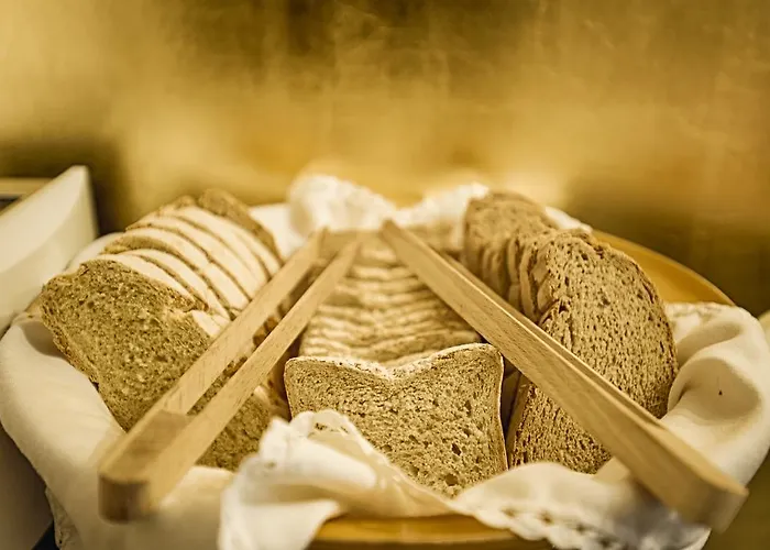 디어 - 차밍 하우스 4*