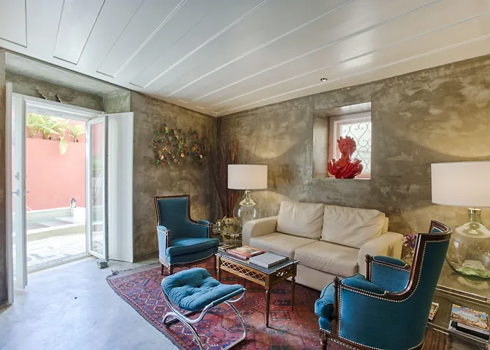 디어 - 차밍 하우스