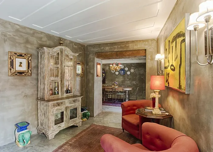 디어 - 차밍 하우스