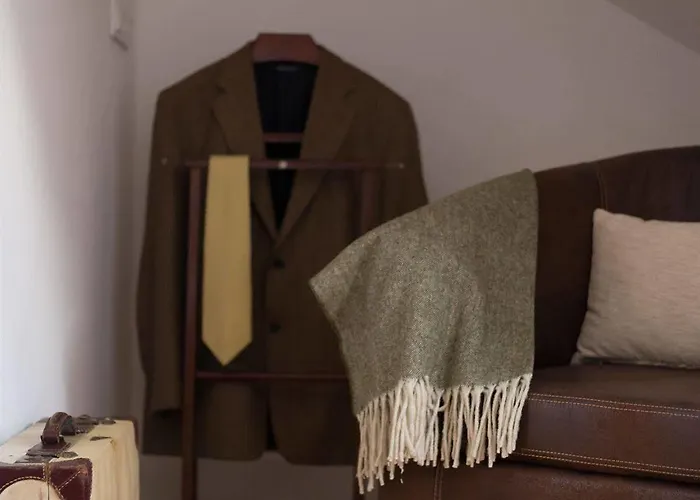 디어 - 차밍 하우스 리스본