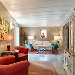 Bed & Breakfast Dear - Charming House 4*