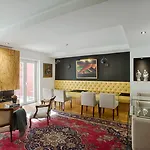Bed & Breakfast Dear - Charming House 4*